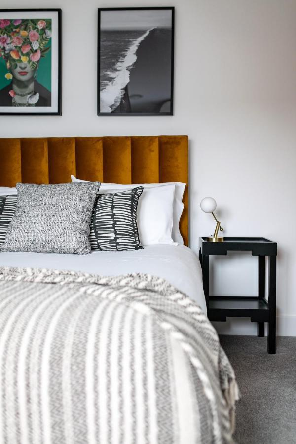 City Centre - Free Parking - Stylish 2 Bedroom Apartment บริสตอล ภายนอก รูปภาพ