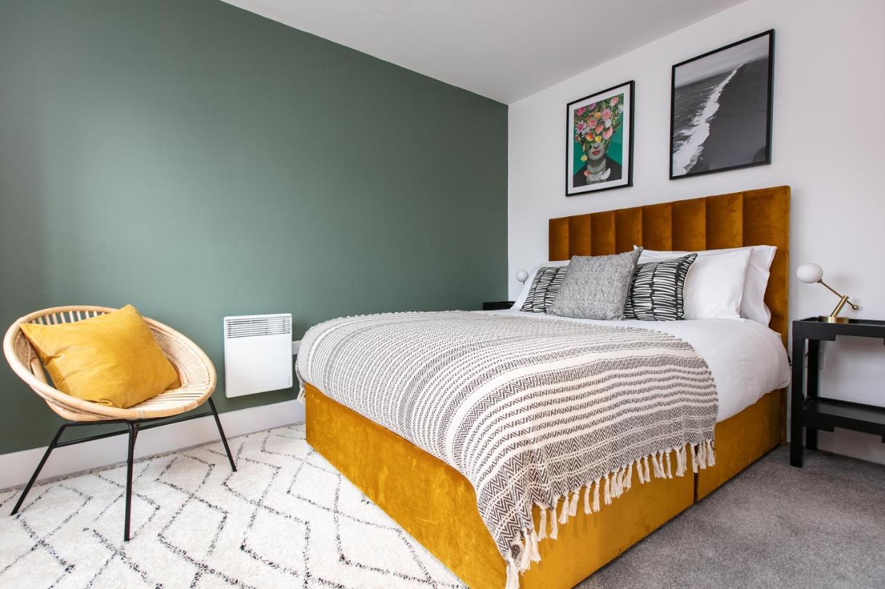 City Centre - Free Parking - Stylish 2 Bedroom Apartment บริสตอล ภายนอก รูปภาพ