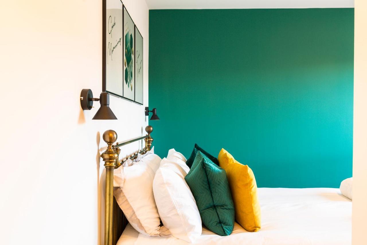 City Centre - Free Parking - Stylish 2 Bedroom Apartment บริสตอล ภายนอก รูปภาพ