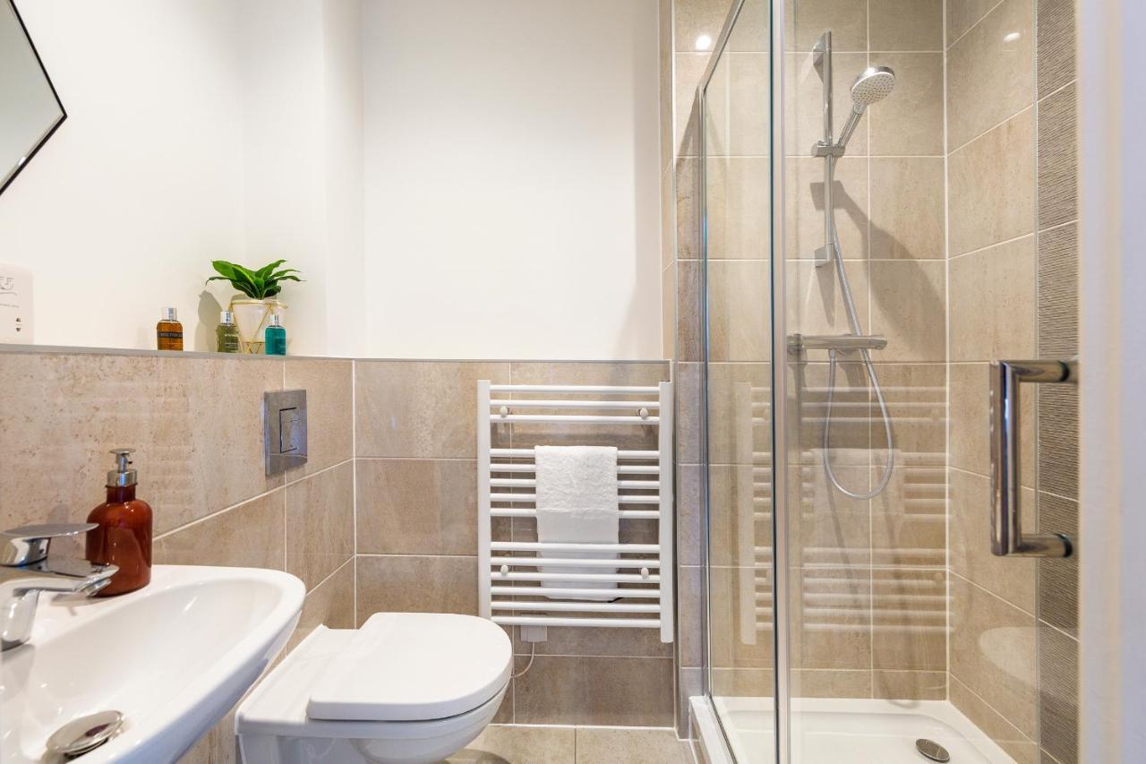 City Centre - Free Parking - Stylish 2 Bedroom Apartment บริสตอล ภายนอก รูปภาพ