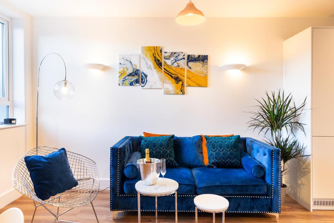 City Centre - Free Parking - Stylish 2 Bedroom Apartment บริสตอล ภายนอก รูปภาพ